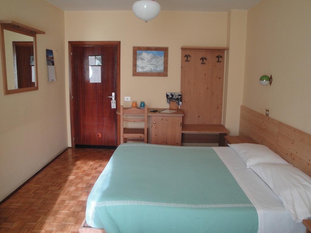 Hotel Viola Вальдидентро Экстерьер фото