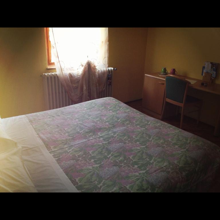 Hotel Viola Вальдидентро Экстерьер фото